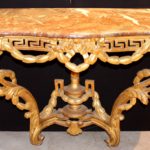 Console d’époque Louis XV en bois doré, estampillée E. Chollot (1723)